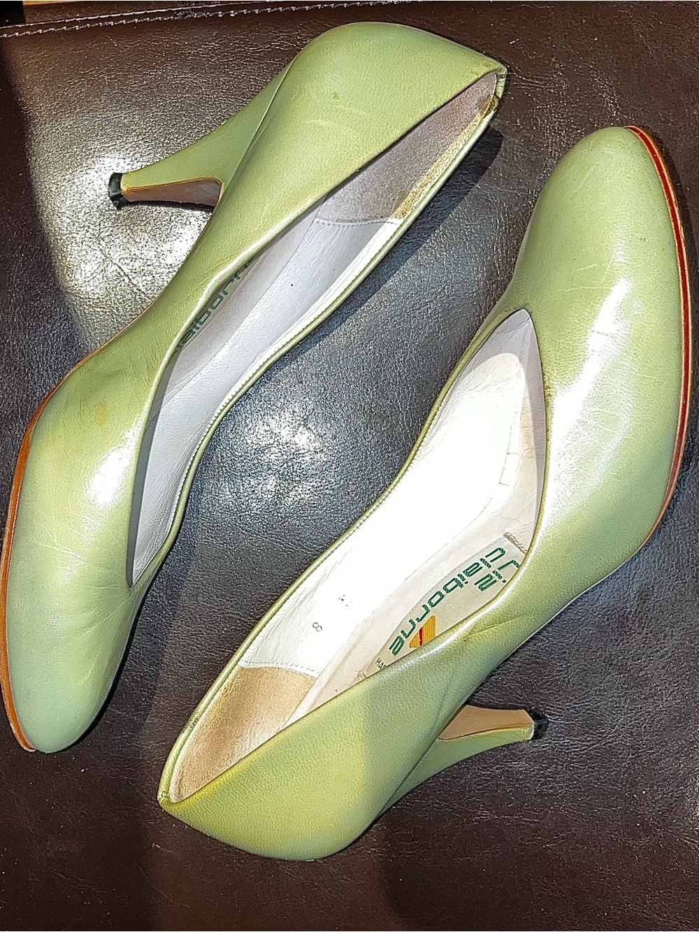 Light Green/Lime Leather Pointed-Toe Pumps by Liz Claiborne size 7